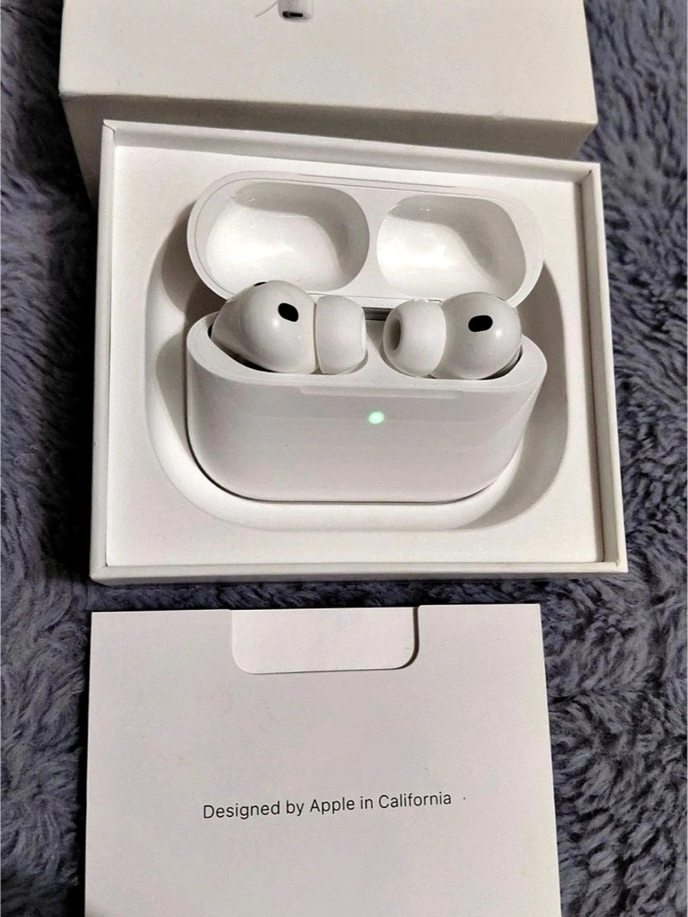 Apple AirPods Pro 3 Wireless Earbuds in White Like New
